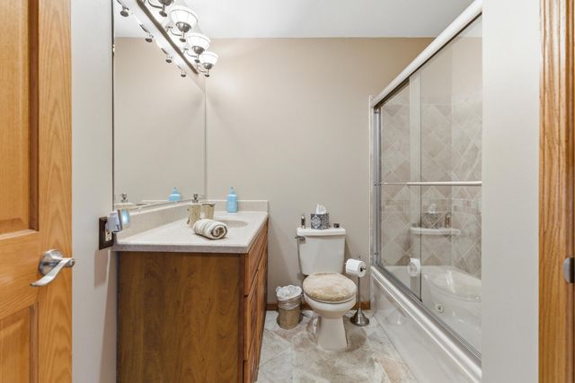 4488 Roberds Lake Trail, Faribault, MN 55021