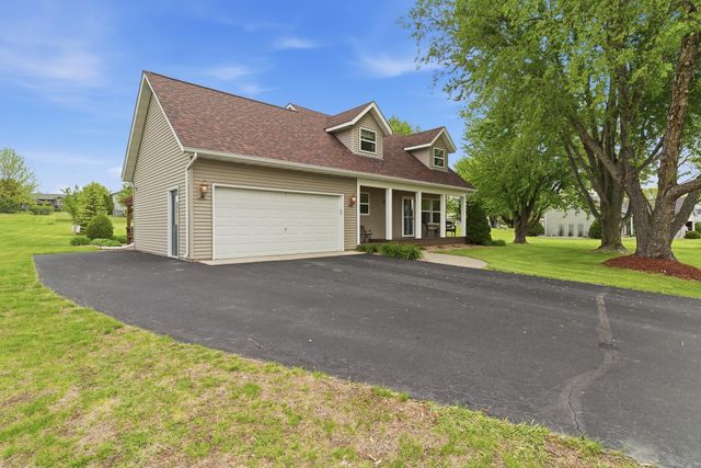 4488 Roberds Lake Trail, Faribault, MN 55021