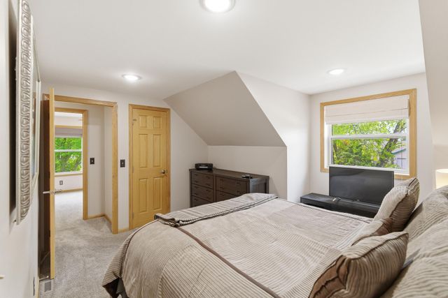 4488 Roberds Lake Trail, Faribault, MN 55021