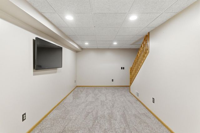 4488 Roberds Lake Trail, Faribault, MN 55021