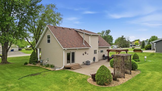 4488 Roberds Lake Trail, Faribault, MN 55021