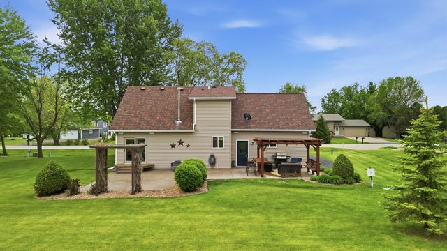 4488 Roberds Lake Trail, Faribault, MN 55021