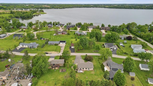 4488 Roberds Lake Trail, Faribault, MN 55021