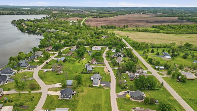 4488 Roberds Lake Trail, Faribault, MN 55021