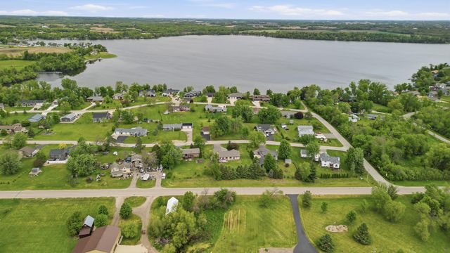 4488 Roberds Lake Trail, Faribault, MN 55021