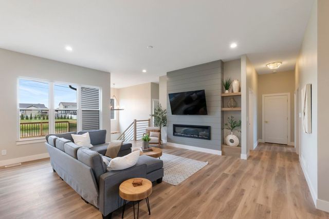 4017 Broomfield Drive, Cedar Falls, IA 50613