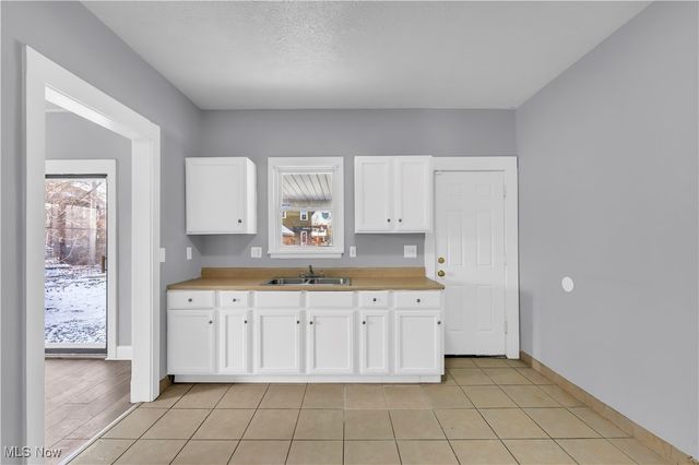 3138 W 101st Street, Cleveland, OH 44111