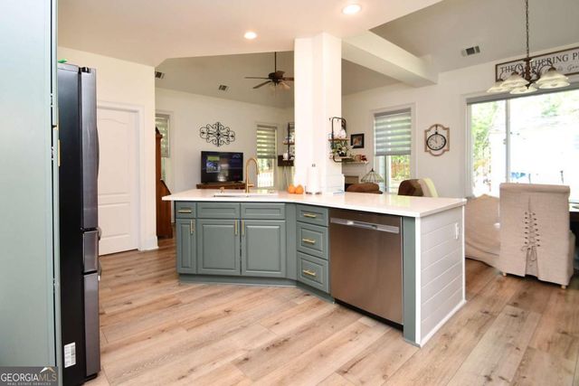 34 Emily Lane, Bogart, GA 30622