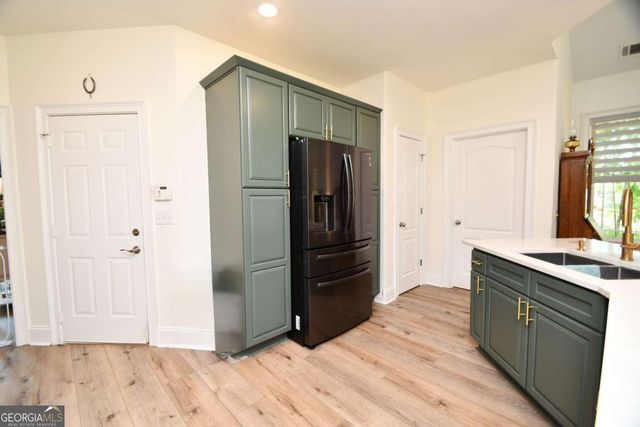 34 Emily Lane, Bogart, GA 30622