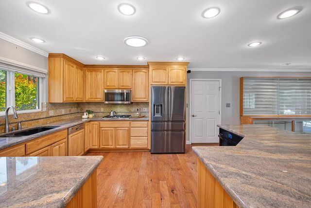 1380 Katie Ln, Placerville, CA 95667