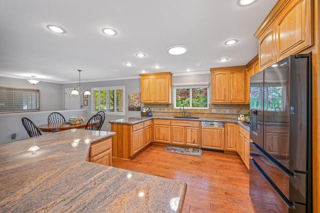 1380 Katie Ln, Placerville, CA 95667