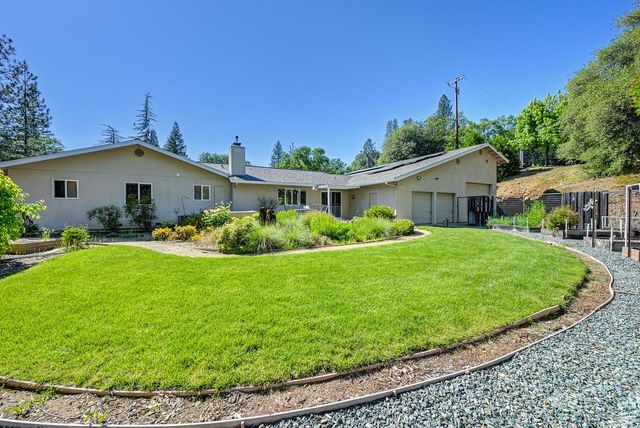 1380 Katie Ln, Placerville, CA 95667