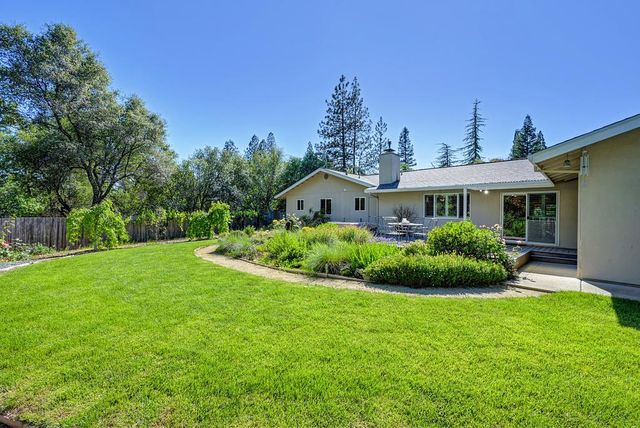1380 Katie Ln, Placerville, CA 95667