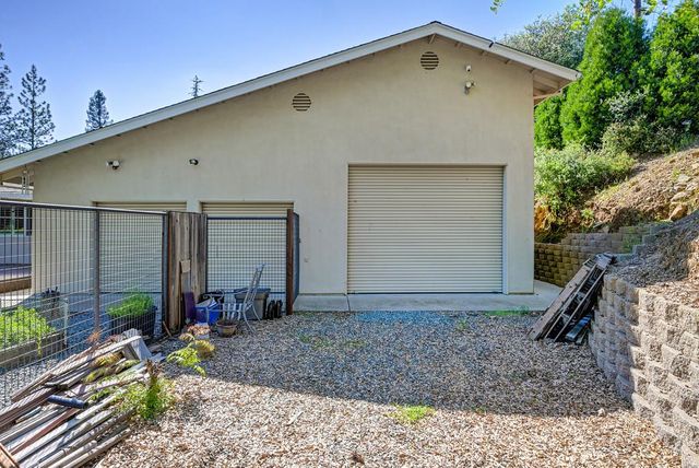 1380 Katie Ln, Placerville, CA 95667