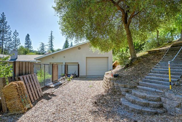 1380 Katie Ln, Placerville, CA 95667