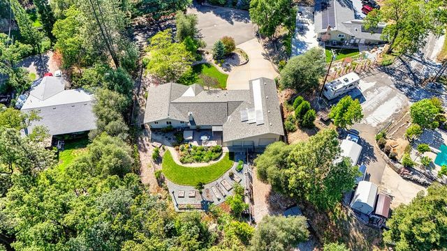 1380 Katie Ln, Placerville, CA 95667