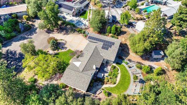 1380 Katie Ln, Placerville, CA 95667