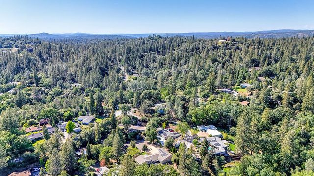 1380 Katie Ln, Placerville, CA 95667