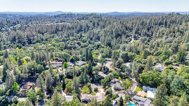 1380 Katie Ln, Placerville, CA 95667