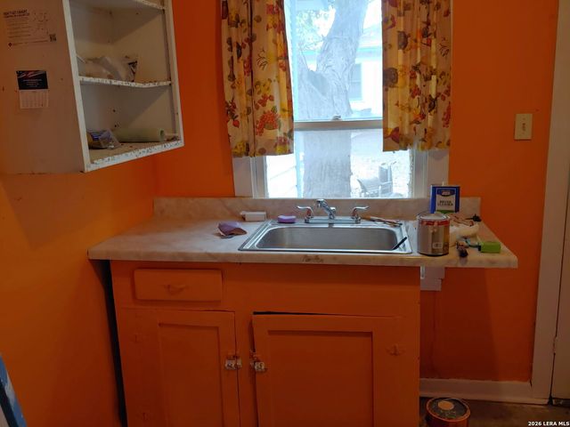 247 W THEO AVE, San Antonio, TX 78214
