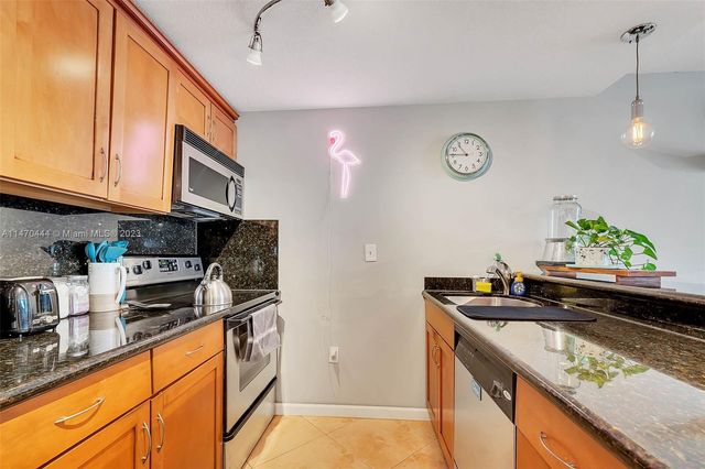 465 Ocean Dr 804, Miami Beach, FL 33139