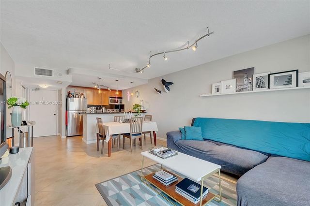 465 Ocean Dr 804, Miami Beach, FL 33139