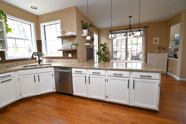 1216 WILLIAM Drive, Lake Zurich, IL 60047