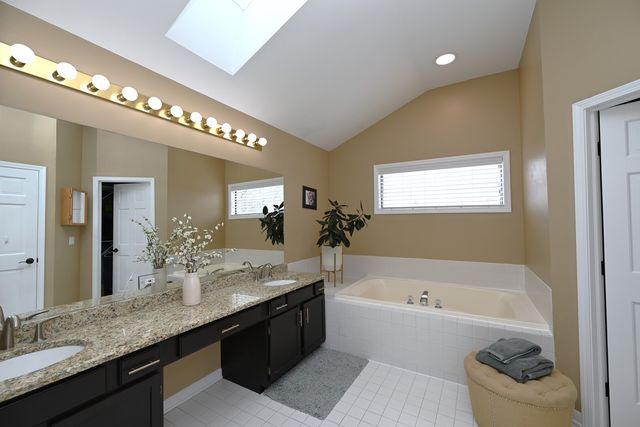 1216 WILLIAM Drive, Lake Zurich, IL 60047
