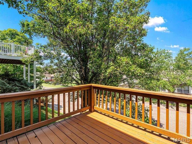 105 Wenona Drive, Washington, MO 63090