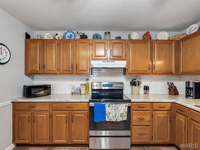 105 Wenona Drive, Washington, MO 63090