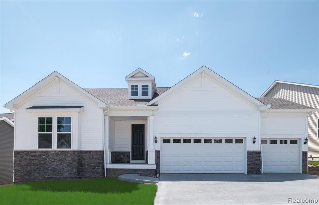 50533 Crusader Drive, Macomb, MI 48044