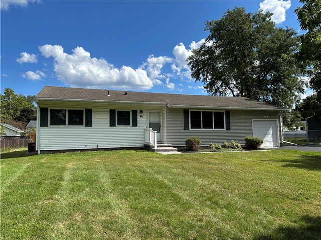 40 Guildhall Road, Henrietta, NY 14623