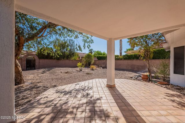 14561 N Line Post Lane, Oro Valley, AZ 85755