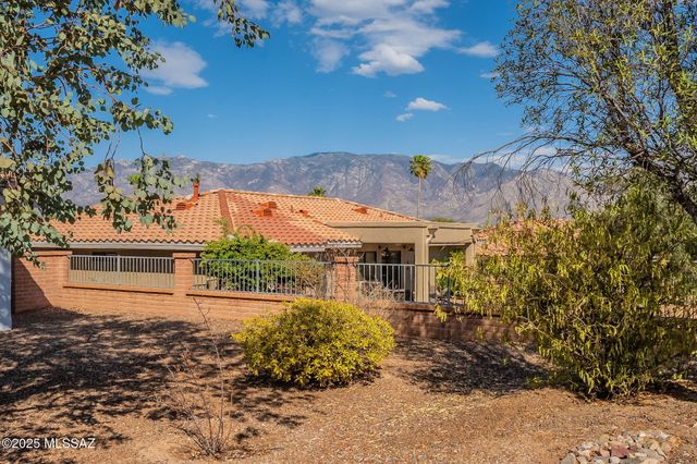 14561 N Line Post Lane, Oro Valley, AZ 85755
