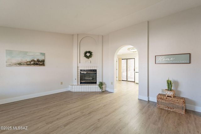 14561 N Line Post Lane, Oro Valley, AZ 85755