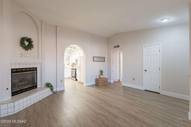 14561 N Line Post Lane, Oro Valley, AZ 85755