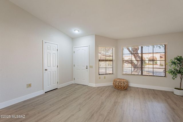 14561 N Line Post Lane, Oro Valley, AZ 85755