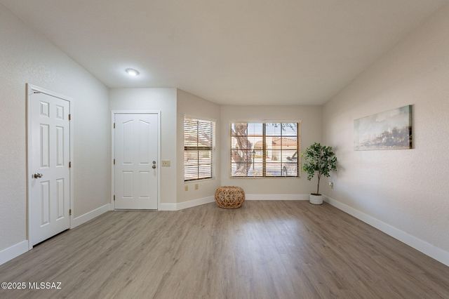 14561 N Line Post Lane, Oro Valley, AZ 85755