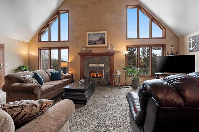 3181 HIGH COUNTRY COURT, Green Bay, WI 54313