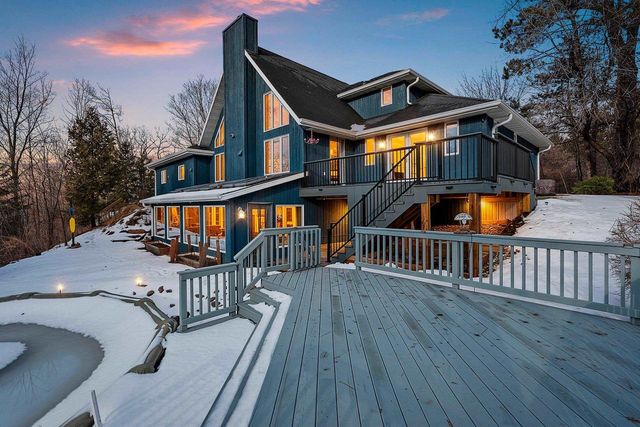 3181 HIGH COUNTRY COURT, Green Bay, WI 54313