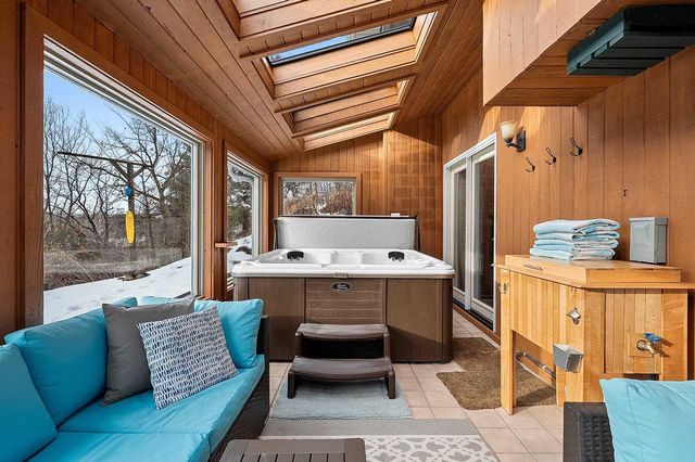 3181 HIGH COUNTRY COURT, Green Bay, WI 54313