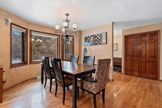 3181 HIGH COUNTRY COURT, Green Bay, WI 54313