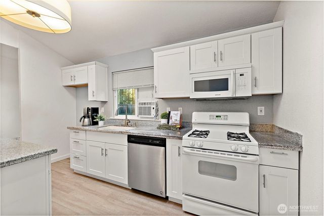 19401 SE 267th Street, Covington, WA 98042