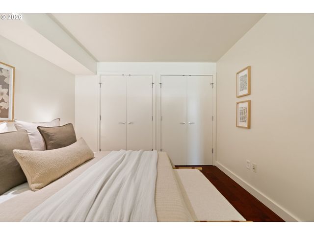 3601 S RIVER Pkwy 319, Portland, OR 97239