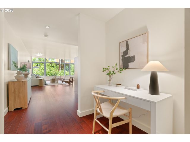 3601 S RIVER Pkwy 319, Portland, OR 97239
