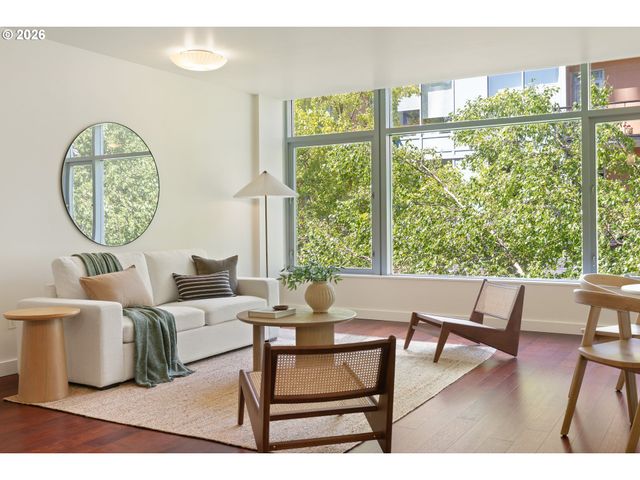 3601 S RIVER Pkwy 319, Portland, OR 97239