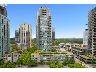 3601 S RIVER Pkwy 319, Portland, OR 97239