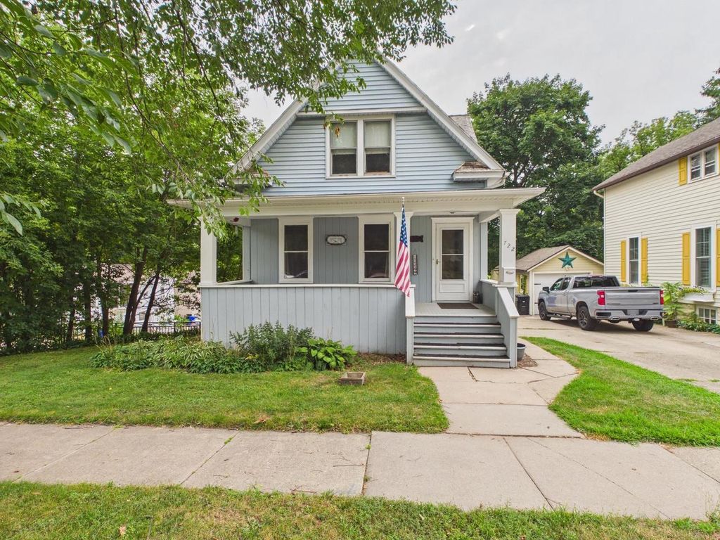 722 S STATE STREET, Appleton, WI 54911
