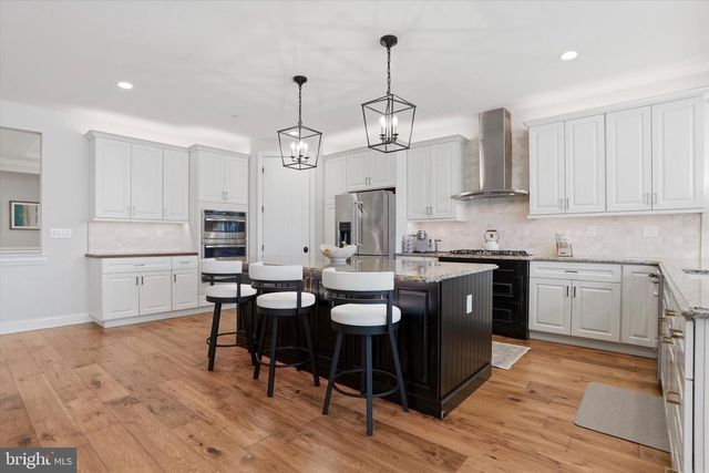 318 WHITEMARSH DR, Flourtown, PA 19031