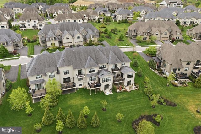 318 WHITEMARSH DR, Flourtown, PA 19031